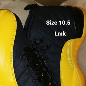 Jordan 12 university gold